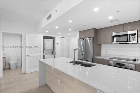 13800 Highland Dr 504, North Miami Beach FL - photo 9 of 38
