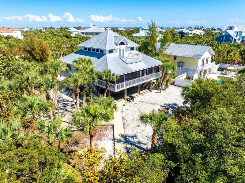 3 bedroom Single Family Residence at 51 Palm Drive, Palm Island Estates 3rd Add, Placida — photo 1