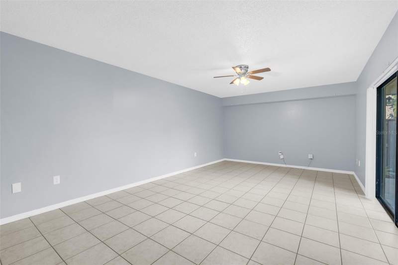 2 bedroom Condominium at 5382 Elm Court #356, Middlebrook Pines Ph 04, Orlando — photo 4