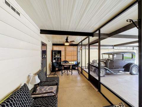 1690 Nassau Circle, Tavares FL - photo 6 of 6