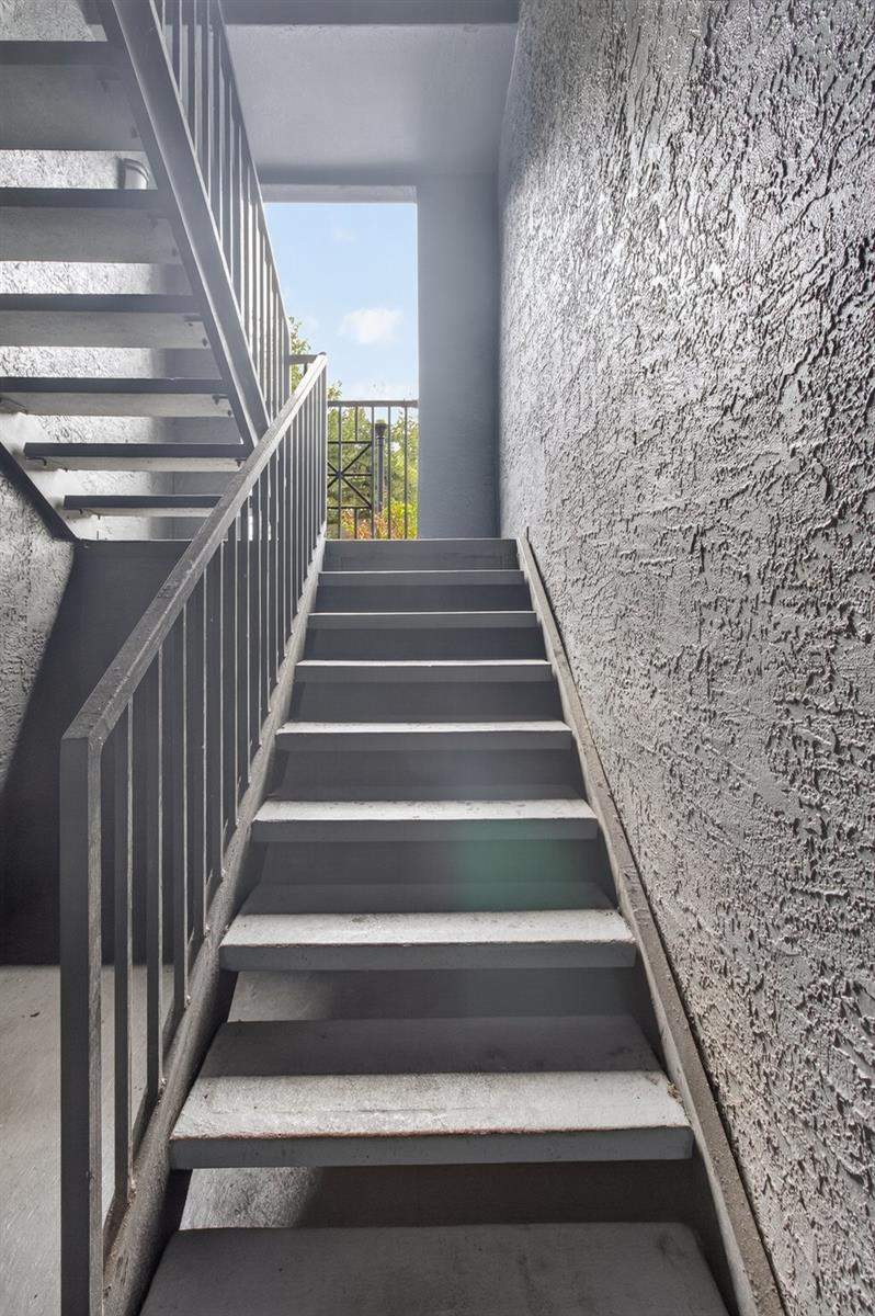 1 bedroom Condominium at 8513 Island Breeze Lane #207, The Falls At New Tampa A Condo, Temple Terrace — photo 4