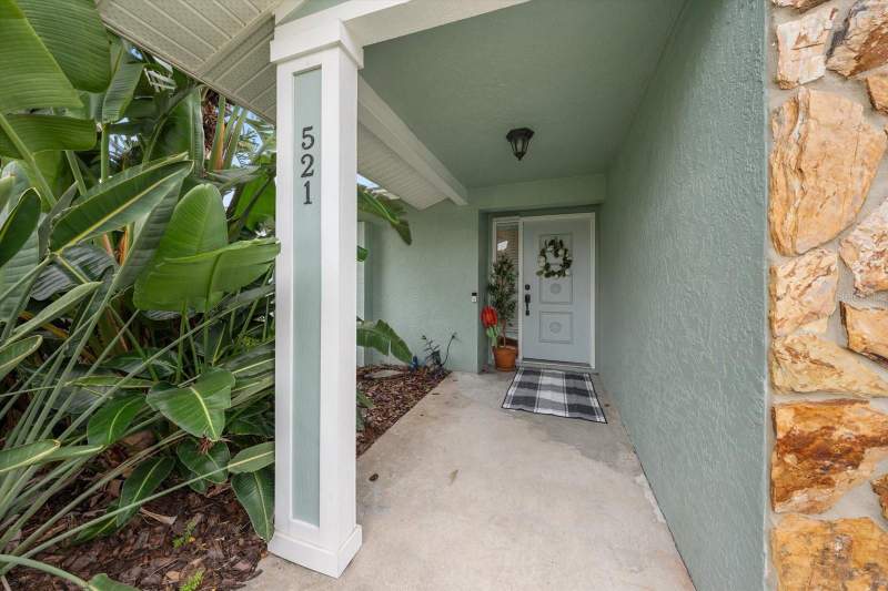 3 bedroom Single Family Residence at 521 Meravan Drive, Wexford Leas-Unit 3, Palm Harbor — photo 2
