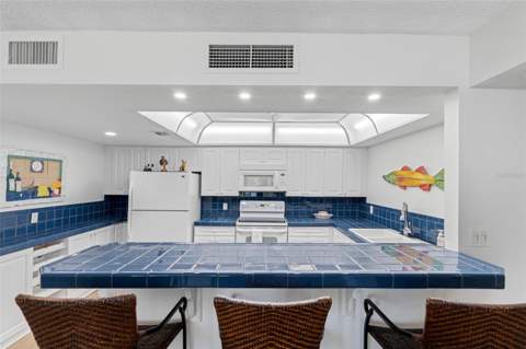 1400 Gulf Boulevard #101, Clearwater Beach FL - photo 6 of 6