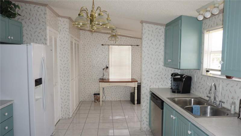 2 bedroom Manufactured Home at 12023 Longhorn Drive, Ponderosa Park, Hudson — photo 3