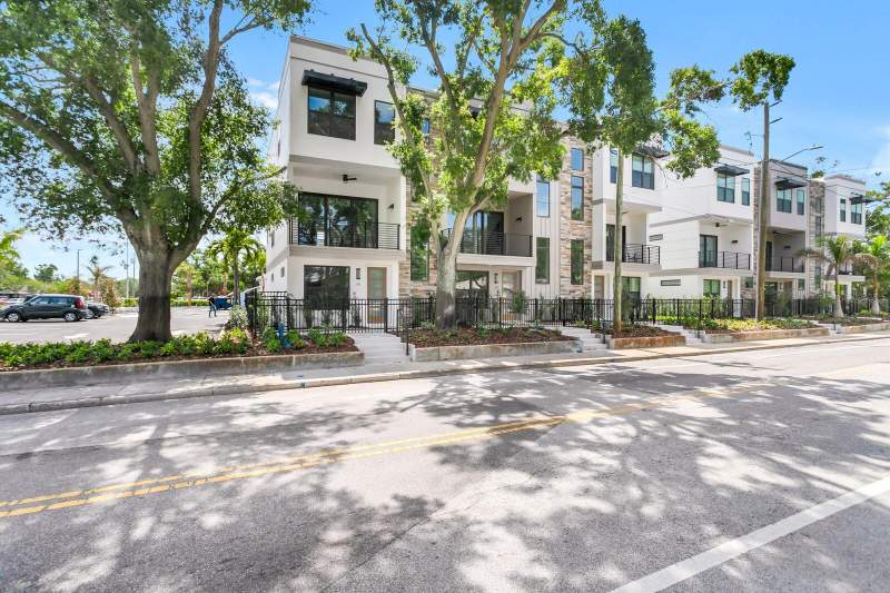 3 bedroom Townhouse at 50 64th Street, Strum Place, St Petersburg — photo 2