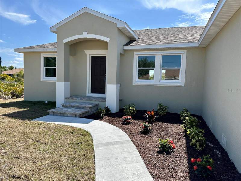 3 bedroom Single Family Residence at 9172 Ravel Street, Port Charlotte Sec 058, Port Charlotte — photo 2