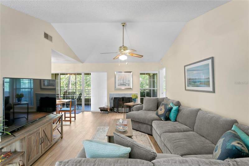 2 bedroom Condominium at 10823 Indian Hills Court #33, Cloisters At Bardmoor, Seminole — photo 2