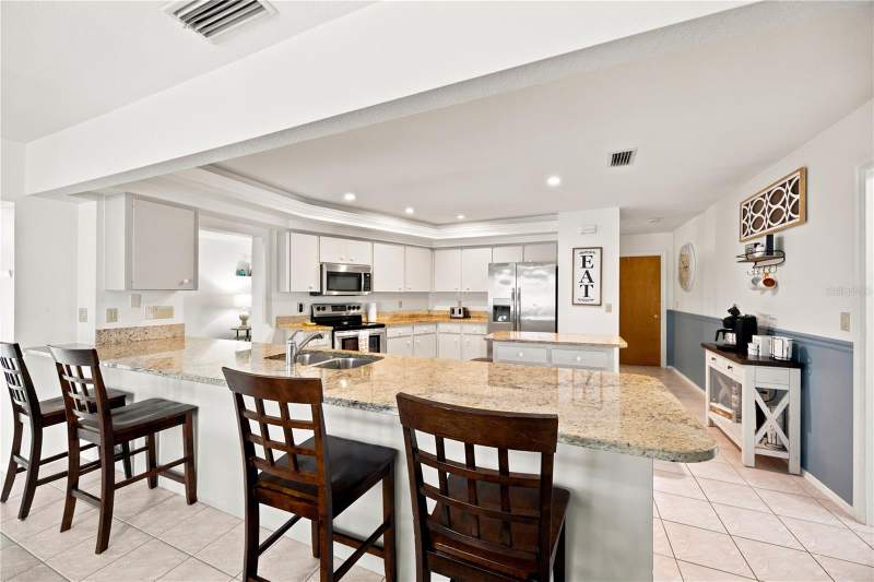 3 bedroom Single Family Residence at 9277 Saint Catherine Avenue, Port Charlotte Sec 84, Englewood — photo 4