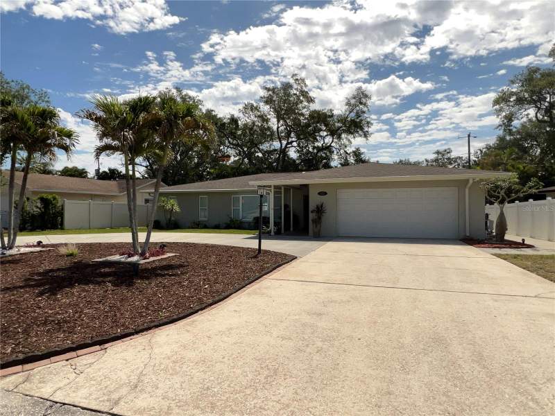 4 bedroom Single Family Residence at 855 Fountainhead Drive, Oakdale Manor, Largo — photo 3