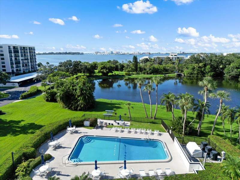 2 bedroom Condominium at 220 Belleview Boulevard #702, Belleview Biltmore Villas Bayshore, Belleair — photo 2