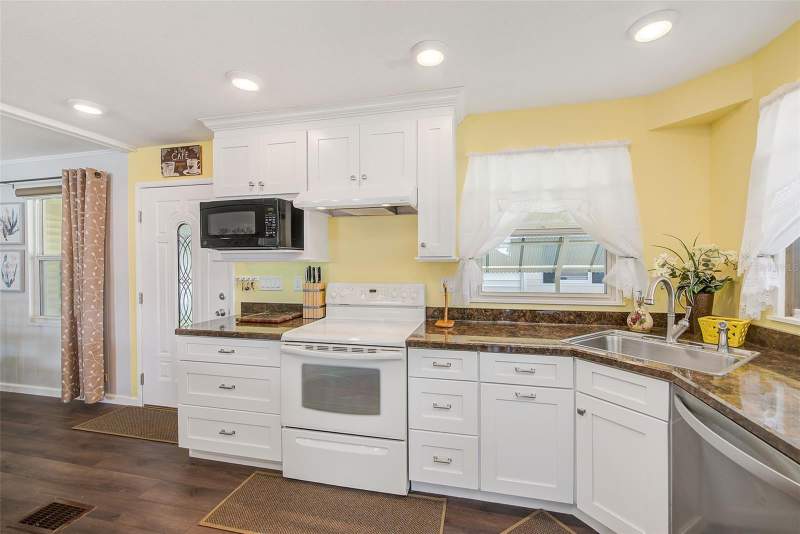 2 bedroom Manufactured Home at 1100 Belcher Road #759, Largo, Largo — photo 5
