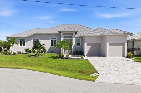 312 Segovia Drive, waterfront for sale in Punta Gorda