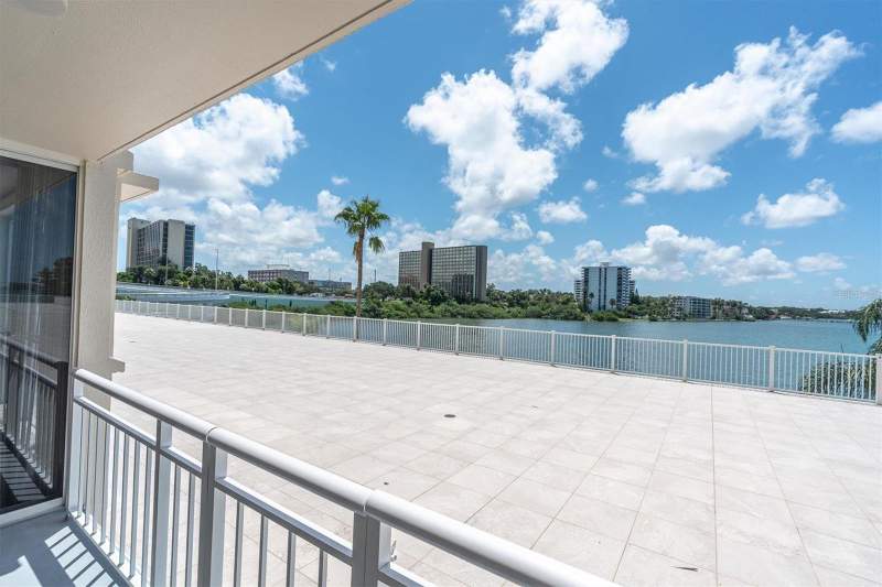 2 bedroom Condominium at 100 Pierce Street #305, Pierce 100 Condo, Clearwater — photo 2