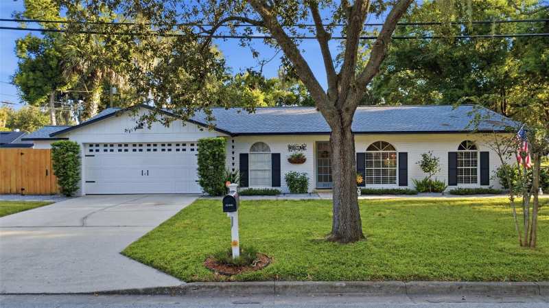 3 bedroom Single Family Residence at 217 W 11th Street, Sanford Town Of, Sanford — photo 1