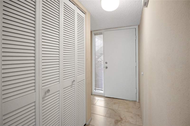 2 bedroom Condominium at 135 Woodlake Wynde #135, East Lake Woodlands Woodlake Run, Oldsmar — photo 3