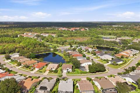 8945 Whitemarsh Avenue, Sarasota FL - photo 6 of 6