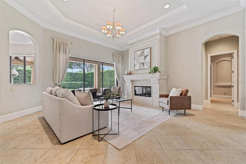 4 bedroom Single Family Residence at 6560 Lake Burden View Drive, Keenes Pointe, Windermere — photo 3