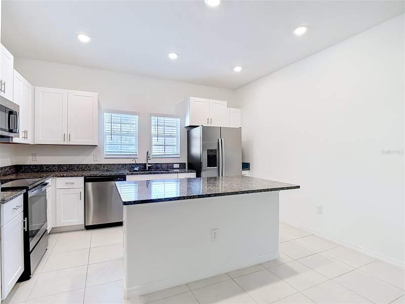 2 bedroom Townhouse at 840 Tennyson Mill Circle, Palm River Twnhms Ph 2, Tampa — photo 4