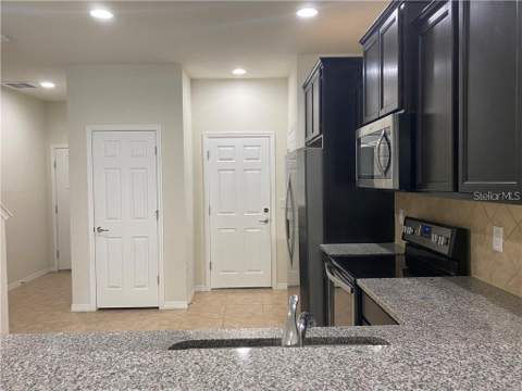 9141 Hillcroft Drive, Riverview FL - photo 9 of 23