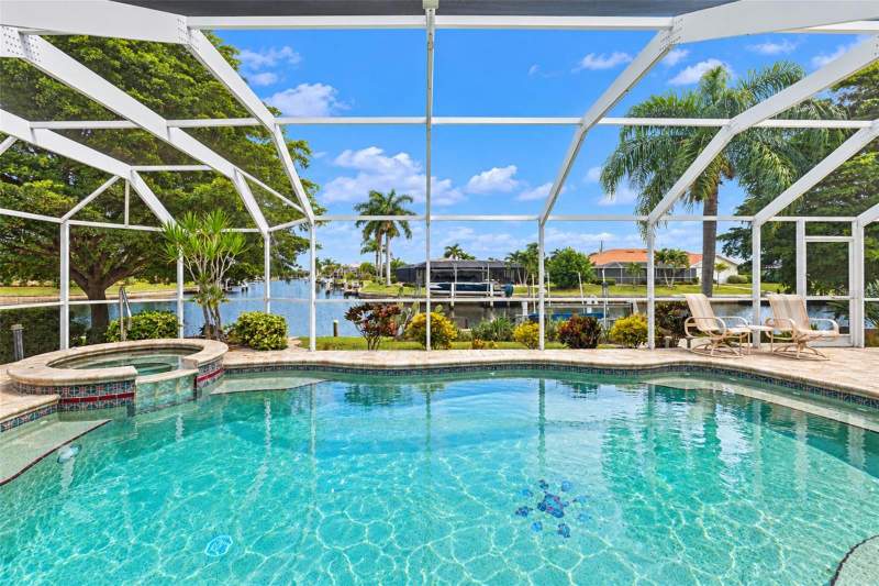 3 bedroom Single Family Residence at 1018 Conecta Drive, Punta Gorda Isles Sec 07, Punta Gorda — photo 2