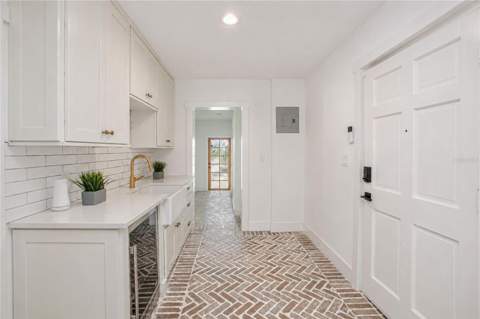 20 E Division Street, Winter Garden FL - photo 10 of 37