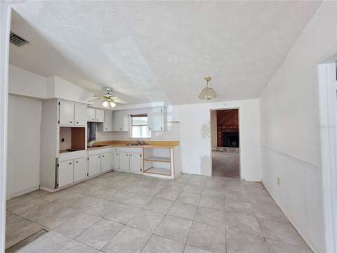 4037 Las Vegas Drive, New Port Richey FL - photo 7 of 19