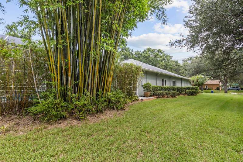 5 bedroom Single Family Residence at 28 Camelot Ridge Drive, Camelot Woods Ph 2, Brandon — photo 5