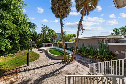 211 S Shore Crest Drive, Tampa FL - photo 7 of 16
