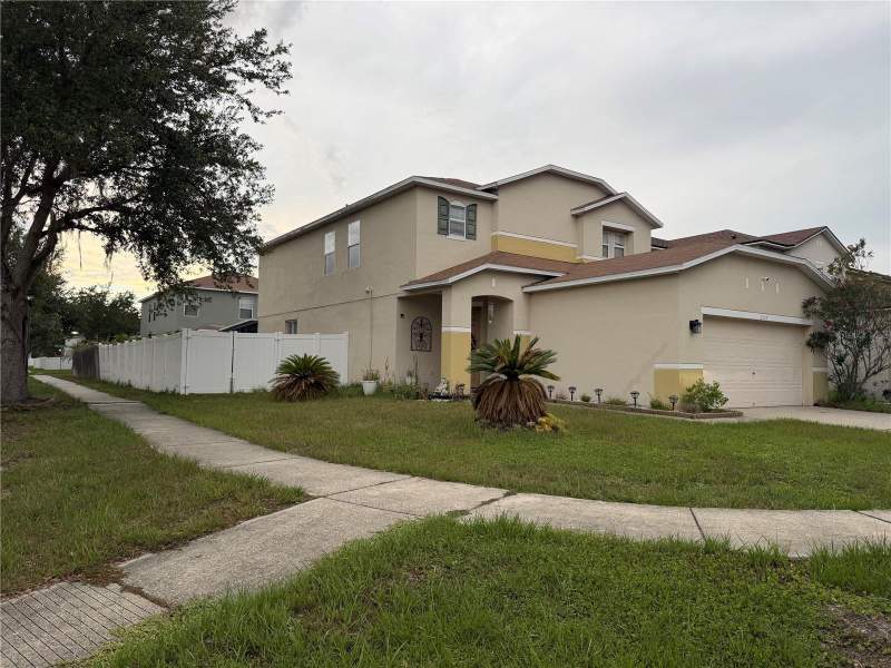 3 bedroom Single Family Residence at 12139 Fox Bloom Avenue, South Bay Lks-Un 1, Gibsonton — photo 2