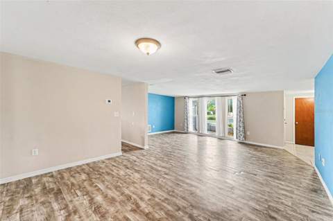 7923 Ironbark Drive, Port Richey FL - photo 8 of 34
