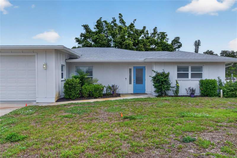 2 bedroom Single Family Residence at 400 Dona Drive, Nokomis Acres Amd, Nokomis — photo 3