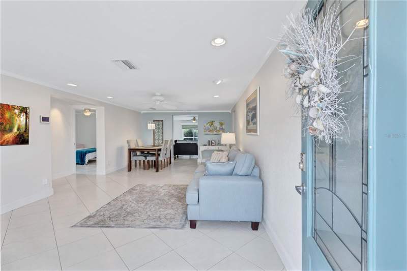 2 bedroom Single Family Residence at 16110 3rd Street, Redington Beach Homes 1st Add, Redington Beach — photo 5