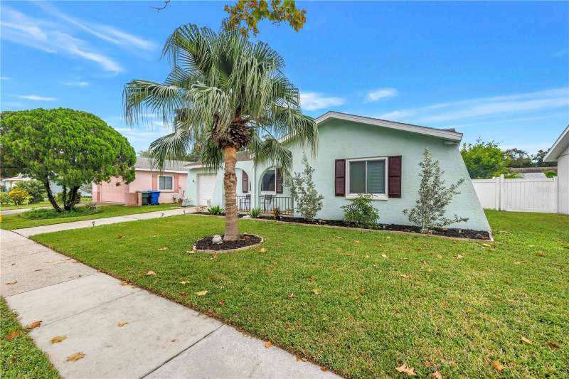 3 bedroom Single Family Residence at 605 5th Avenue, Lake Alison Sub Ph II, Largo — photo 4