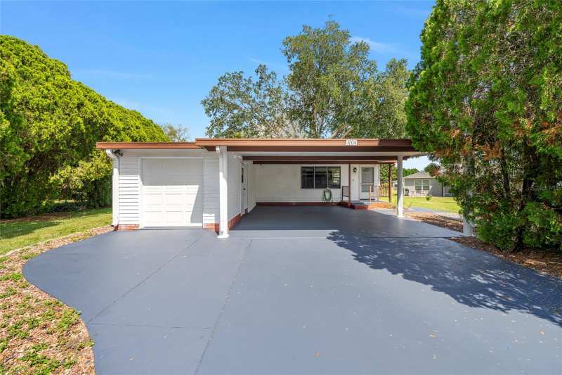 2 bedroom Manufactured Home at 1004 Ann Avenue, Lady Lake Orange Blossom Gardens Unit 06, Lady Lake — photo 1