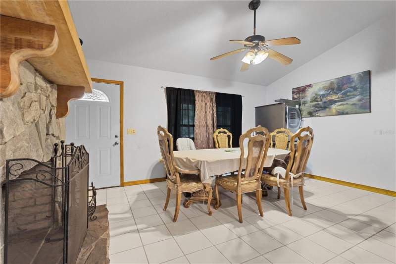3 bedroom Single Family Residence at 11235 SW 131st Terrace, Rolling Ranch Estates, Dunnellon — photo 3
