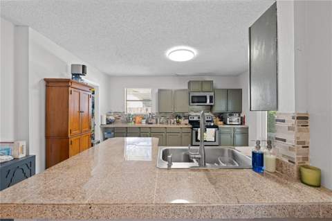 8 Wood Street, Oviedo FL - photo 10 of 30