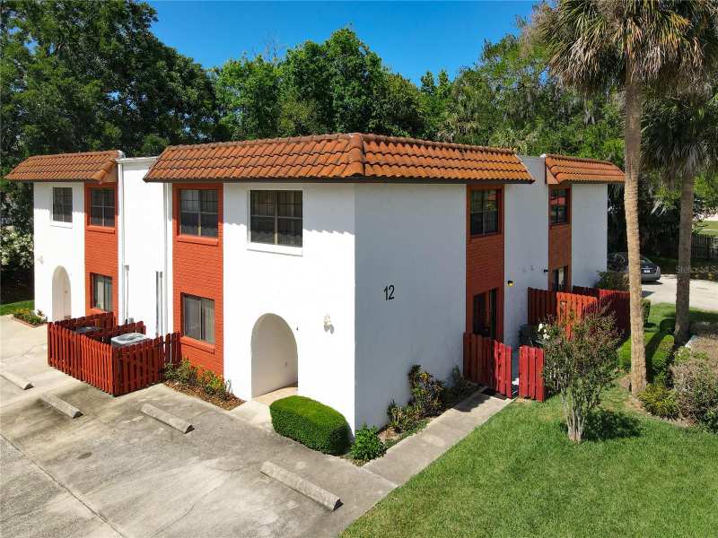 3 bedroom Condominium at 910 Big Tree Road #12-4, Jemecy Oak Villas Condo Ph 01-06 Inc, South Daytona — photo 1