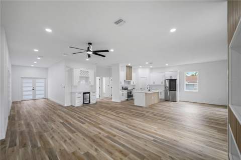 8526 Indies Drive, Hudson FL - photo 8 of 25