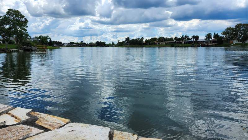 2 bedroom Single Family Residence at 9709 Lakeside Lane, Regency Park, Port Richey — photo 5