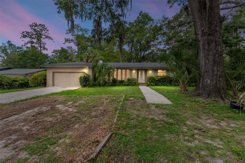 4 bedroom Single Family Residence at 930 NW 37th Terrace, Simmons Crestview, Gainesville — photo 3