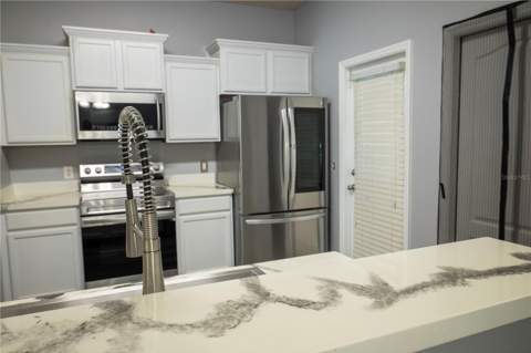 2431 Grasmere View Parkway, Kissimmee FL - photo 10 of 43
