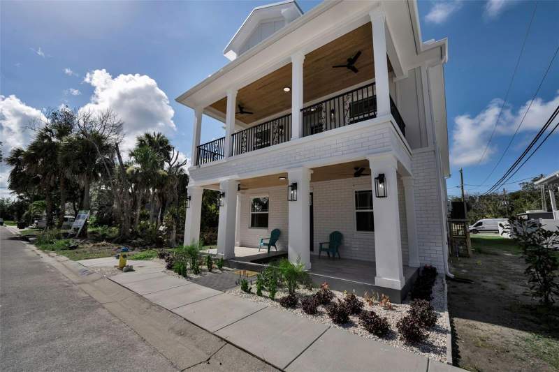3 bedroom Single Family Residence at 158 E Spruce Street, Riverview, Tarpon Springs — photo 5