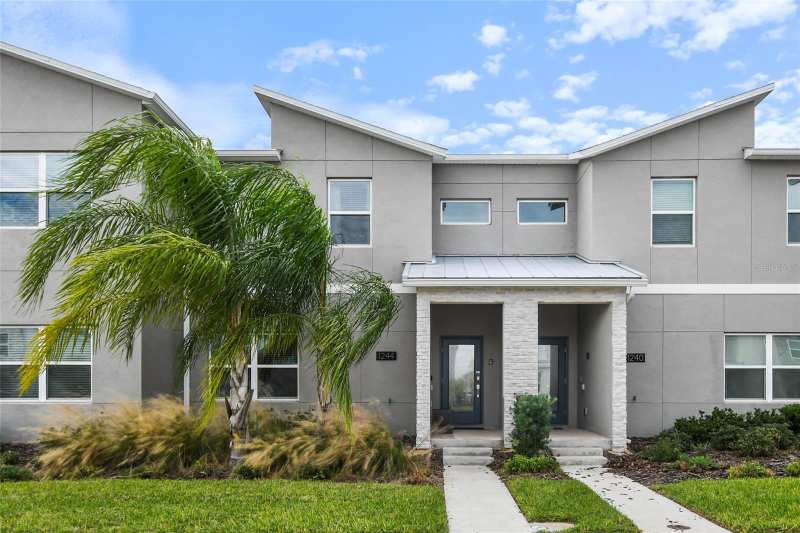 4 bedroom Townhouse at 1244 Challenge Drive, Stoneybrook South North Prcl Ph 5, Davenport — photo 1