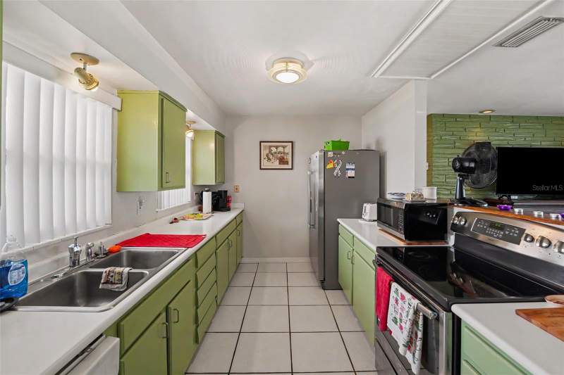 2 bedroom Single Family Residence at 12149 PARK BOULEVARD #7, RIDGEWOOD GROVES UNIT 7, SEMINOLE — photo 5