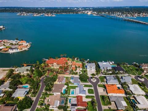 111 17th Street, Belleair Beach FL - photo 10 of 99