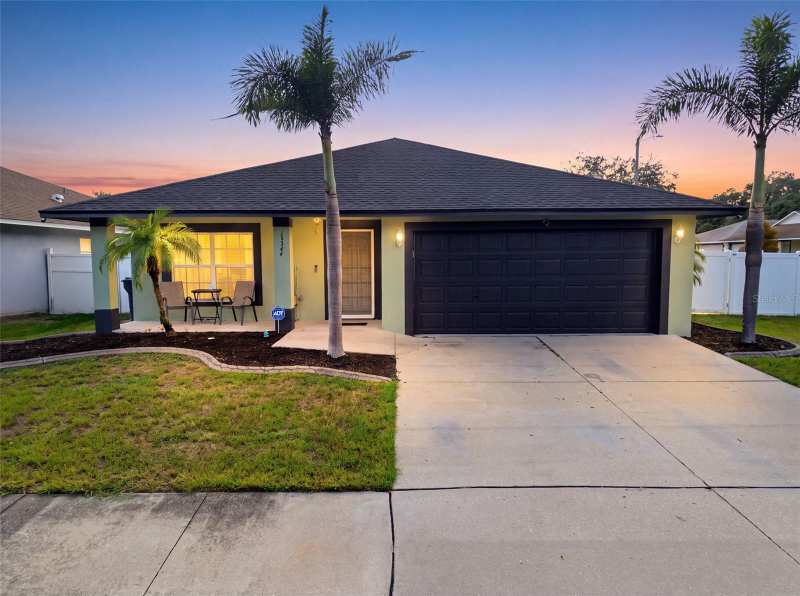 4 bedroom Single Family Residence at 15544 Florida Breeze Loop, Hidden Creek At West Lake, Wimauma — photo 1