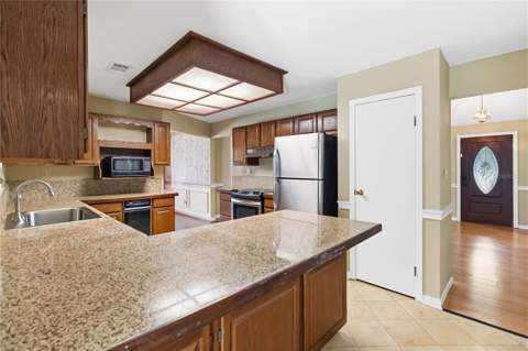 6928 Sawgrass Drive, St Cloud FL - photo 14 of 57