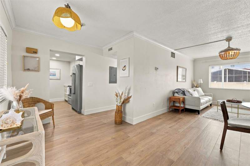 1 bedroom Condominium at 3575 Gulf Boulevard #105, Chateau Pelham Apts Condo, St Pete Beach — photo 4