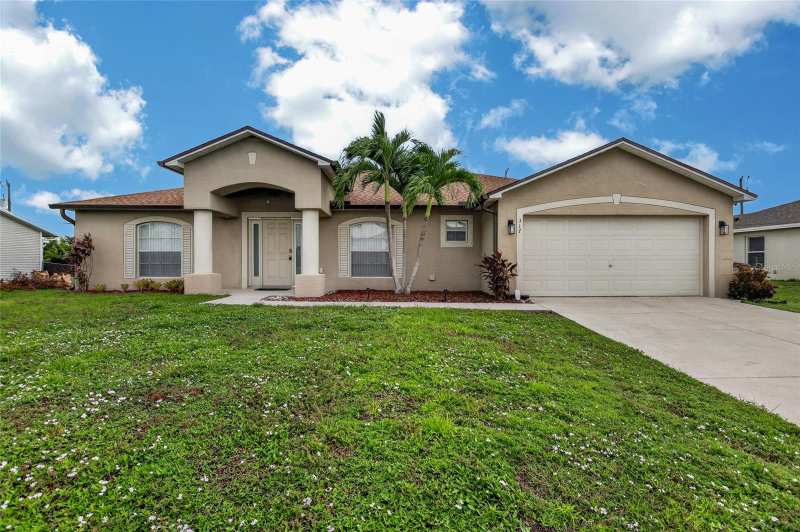 3 bedroom Single Family Residence at 317 NE 9th Terrace, Cape Coral, Cape Coral — photo 1