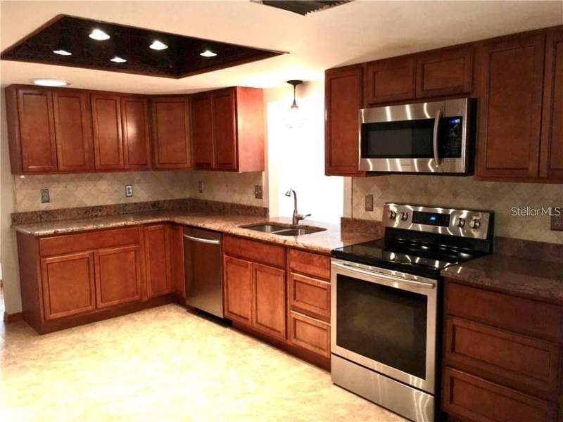 3 bedroom Single Family Residence at 201 Frosti Way, Eustis Century Oak Estates Add 02, Eustis — photo 5